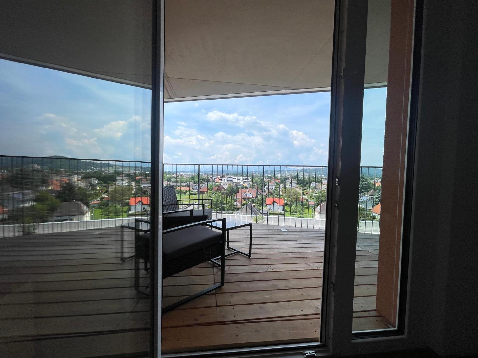100 Qm Penthouse, Self-Check-In, 2 Parkplaetze Daire Graz Dış mekan fotoğraf