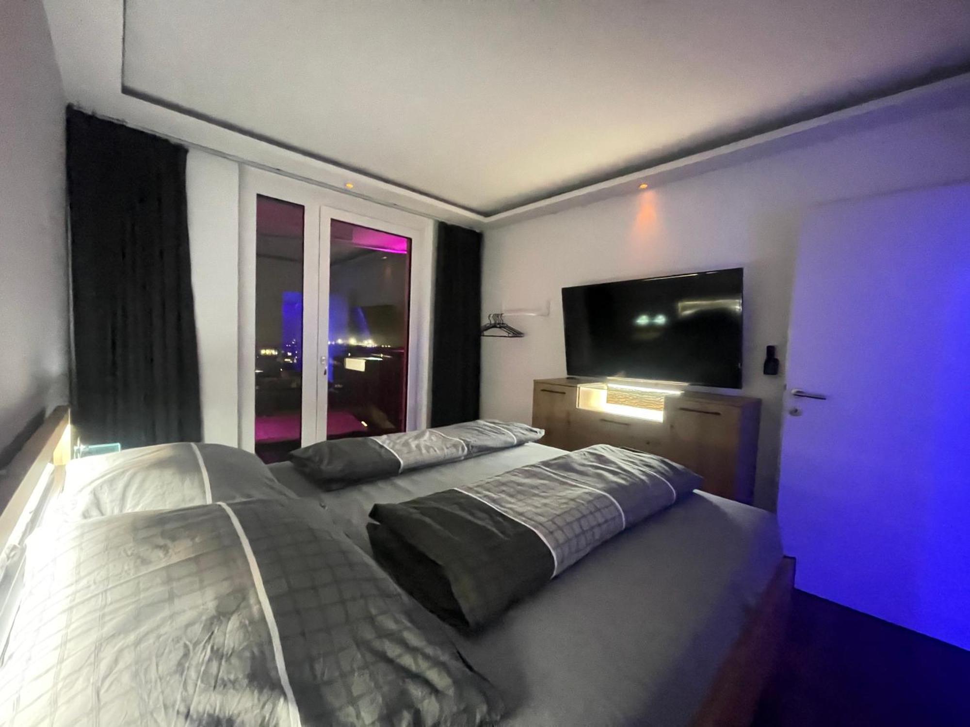 100 Qm Penthouse, Self-Check-In, 2 Parkplaetze Daire Graz Dış mekan fotoğraf