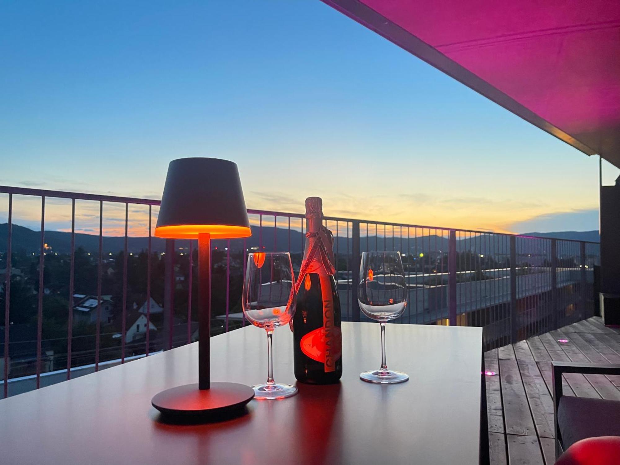 100 Qm Penthouse, Self-Check-In, 2 Parkplaetze Daire Graz Dış mekan fotoğraf