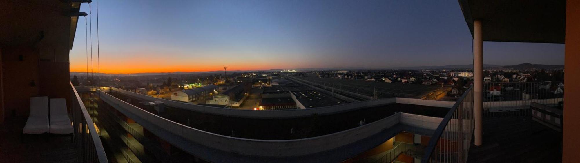 100 Qm Penthouse, Self-Check-In, 2 Parkplaetze Daire Graz Dış mekan fotoğraf